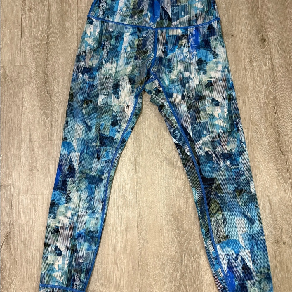 Lulu Lemon Blue Abstract Pattern Leggings